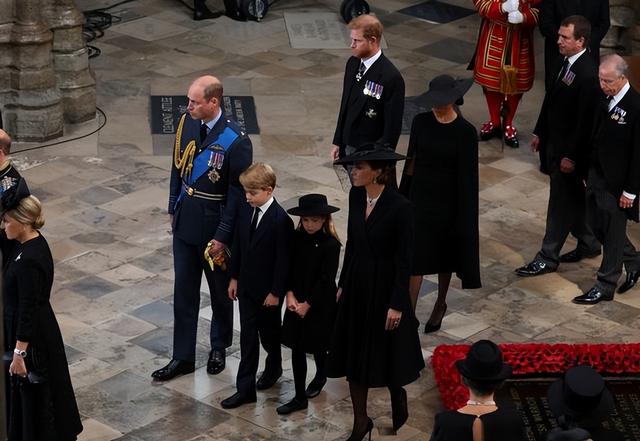 哈里和梅根在女王葬礼后的激动之夜——以及他们的未来计划